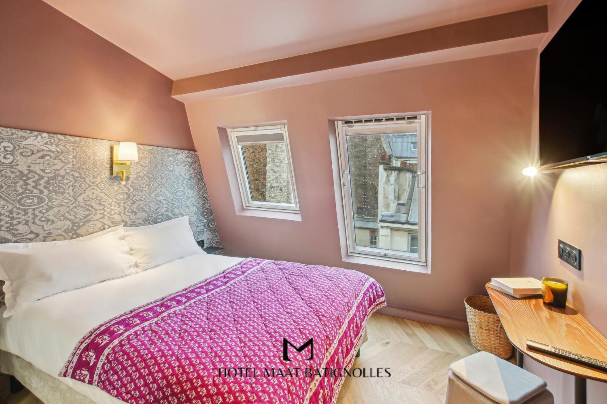 Hotel Maat Batignolles Paris Exterior photo